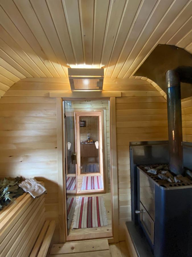 Hotel Three Korony Skhidnytsia Екстериор снимка