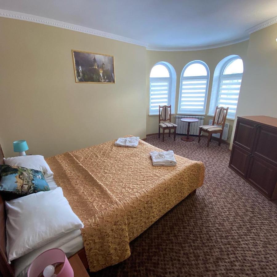 Hotel Three Korony Skhidnytsia Екстериор снимка