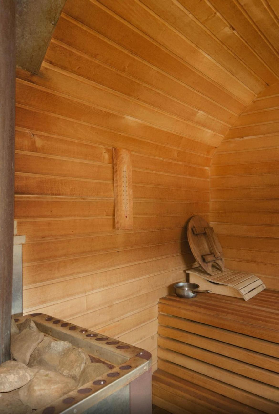 Hotel Three Korony Skhidnytsia Екстериор снимка